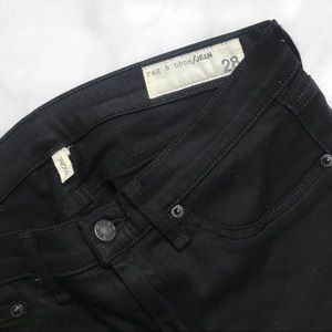 SOLD: Rag & Bone Blk Legging Jeans